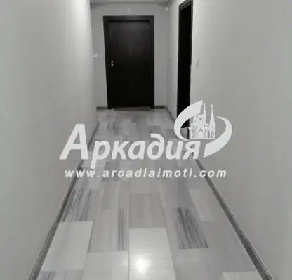 Снимка 2 — Тристаен апартамент в Пловдив, Кършияка