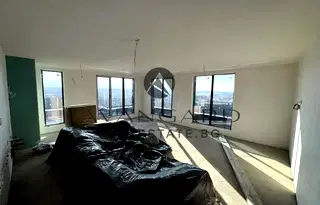 Тристаен апартамент в Пловдив, Кършияка
