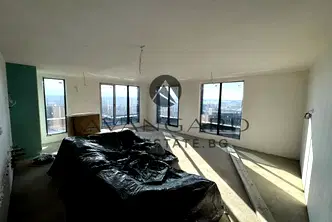 Тристаен апартамент в Пловдив, Кършияка