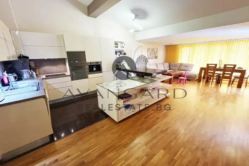 3-bedroom apartment in Plovdiv, Kyrshiyaka