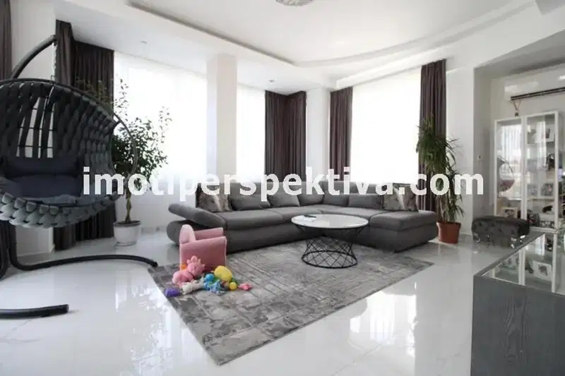 3-bedroom apartment in Plovdiv, Kyrshiyaka