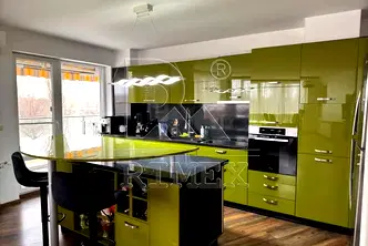 Тристаен апартамент в Пловдив, Кършияка