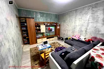 Тристаен апартамент в Пловдив, Кършияка
