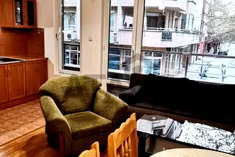 Тристаен апартамент в Пловдив, Кършияка