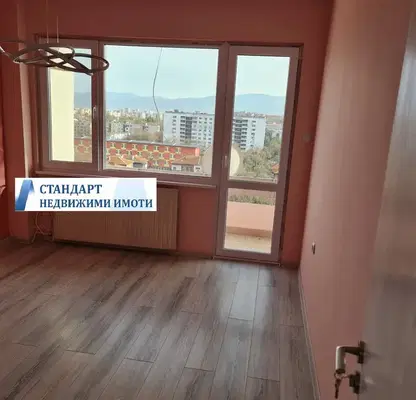 Снимка 4 — Тристаен апартамент в Пловдив, Кършияка