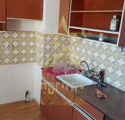 Снимка 5 — Просторен 3-стаен апартамент с два балкона в Кършияка, Пловдив