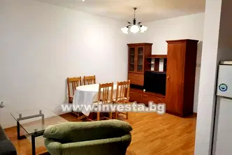 Тристаен апартамент в Пловдив, Кършияка