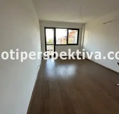 Снимка 3 — Тристаен апартамент в Пловдив, Кършияка
