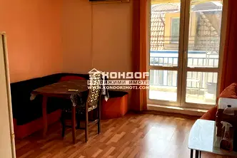 Тристаен апартамент в Пловдив, Кършияка