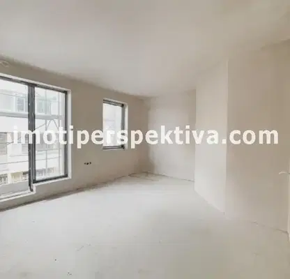Снимка 5 — Тристаен апартамент в Кършияка, Пловдив с две тераси