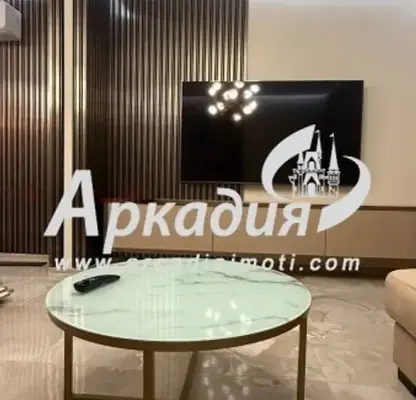 Снимка 5 — Тристаен апартамент с възможност за преустройство в Кършияка, Пловдив