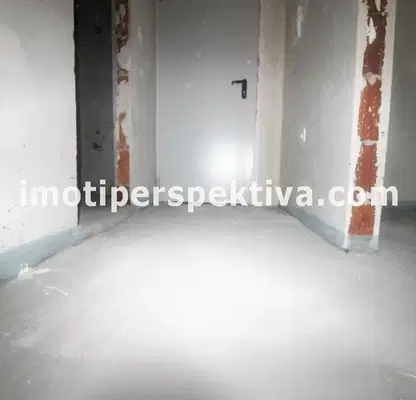 Снимка 2 — Тристаен апартамент в Пловдив, Кючук Париж