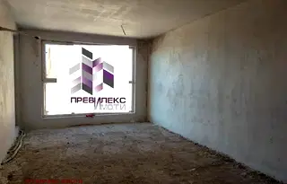 Тристаен апартамент с тераса в Кючук Париж, Пловдив