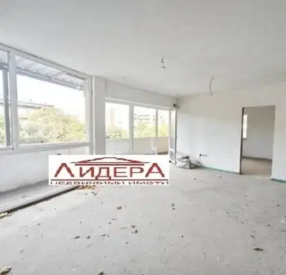 Снимка 4 — Тристаен апартамент в Пловдив, Кючук Париж
