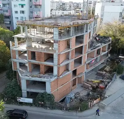 Снимка 3 — Тристаен апартамент в Пловдив, Кючук Париж