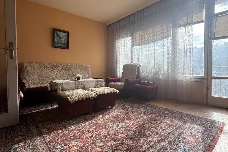 Тристаен апартамент в Пловдив, Кючук Париж