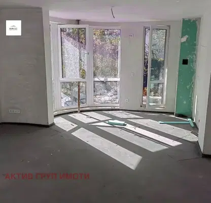 Снимка 5 — Тристаен апартамент в Лагера с балкон и югозападно изложение