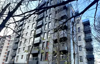 Тристаен апартамент с голяма дневна в Лагера, София