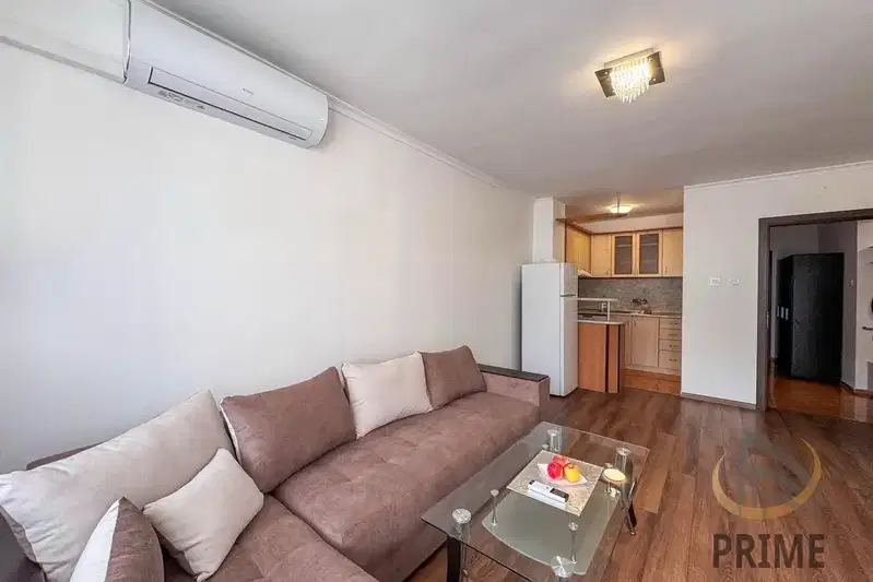 3-bedroom apartment in Burgas, Lazur