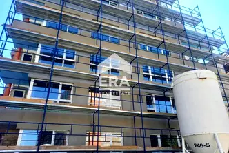 Тристаен апартамент във Варна, Левски 1
