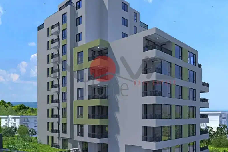 Тристаен апартамент във Варна, Левски 1