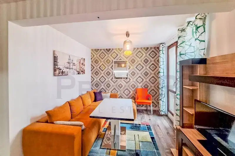 Тристаен апартамент във Варна, Левски 1