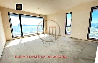 Тристаен апартамент във Варна, Левски 1