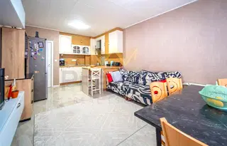 Тристаен апартамент във Варна, Левски 1