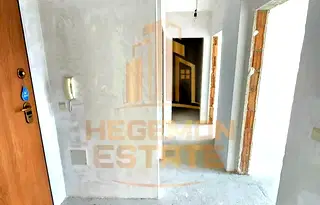 Тристаен апартамент във Варна, Левски 1