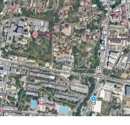 Снимка 3 — Тристаен апартамент във Варна, Левски 1