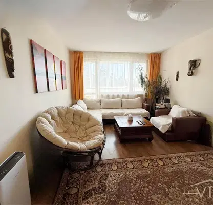 Снимка 2 — Тристаен апартамент във Варна, Левски 1