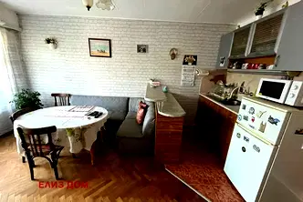 Тристаен апартамент във Варна, Левски 1
