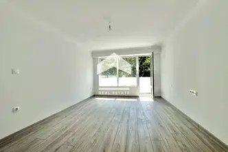 Тристаен апартамент във Варна, Левски 2