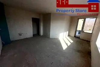Тристаен апартамент с тераса в Левски 2, Варна