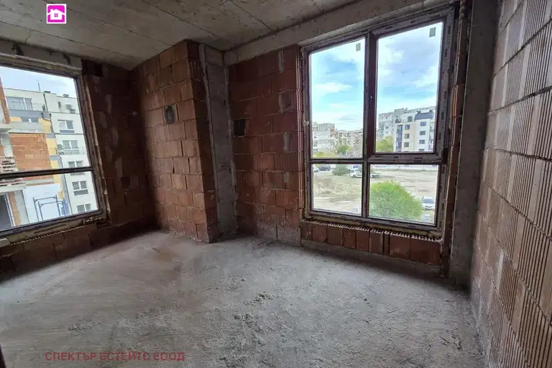Тристаен апартамент в София, Левски Г