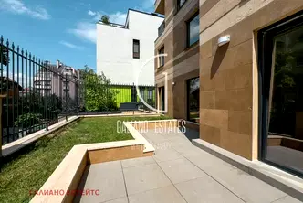 Тристаен апартамент в София, Лозенец
