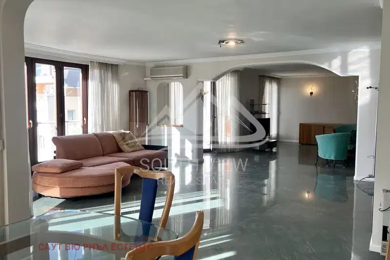 3-bedroom apartment in Sofiya, Lozenec
