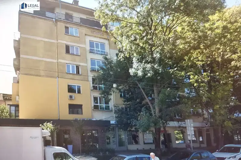 3-bedroom apartment in Sofiya, Lozenec