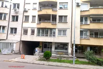 Тристаен апартамент в София, Лозенец