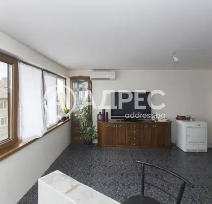 Photo 2 — 3-bedroom apartment in Sofiya, Lozenec