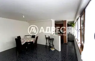 Тристаен апартамент в София, Лозенец
