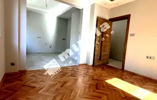 Тристаен апартамент в София, Лозенец