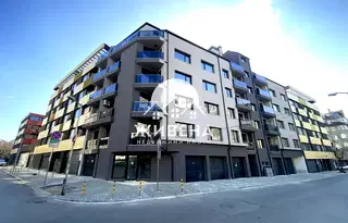 Тристаен апартамент във Варна, Лятно кино Тракия