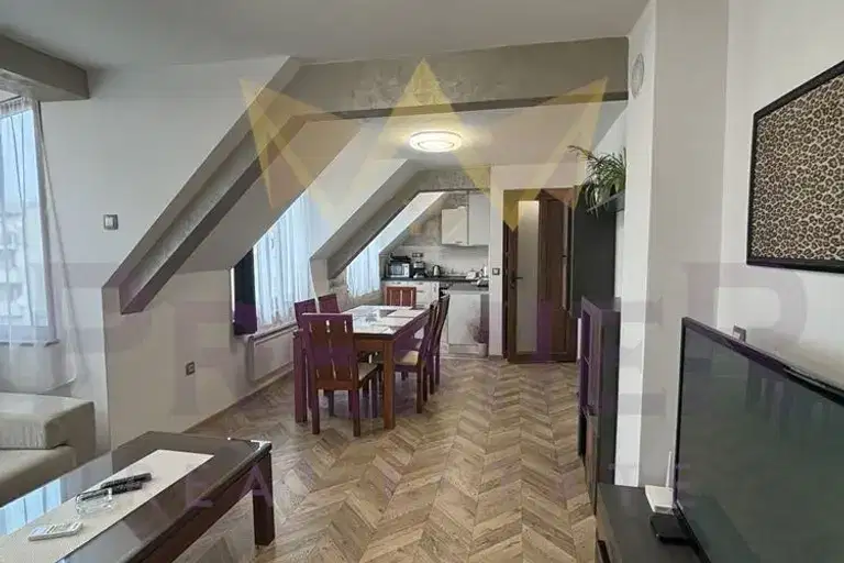 Тристаен апартамент във Варна, Лятно кино Тракия