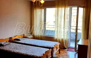 Тристаен апартамент във Варна, Лятно кино Тракия