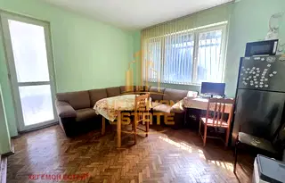 Тристаен апартамент във Варна, Център
