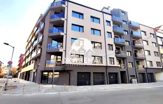Тристаен апартамент във Варна, Лятно кино Тракия