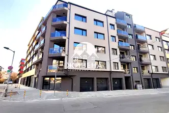 Тристаен апартамент във Варна, Лятно кино Тракия