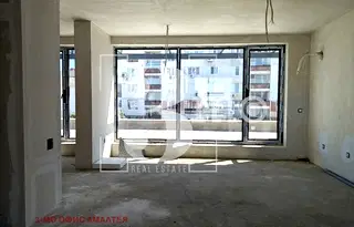 Тристаен апартамент с голяма тераса в Люлин 4, София