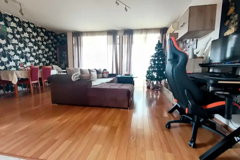3-bedroom apartment in Sofiya, Lyulin 5